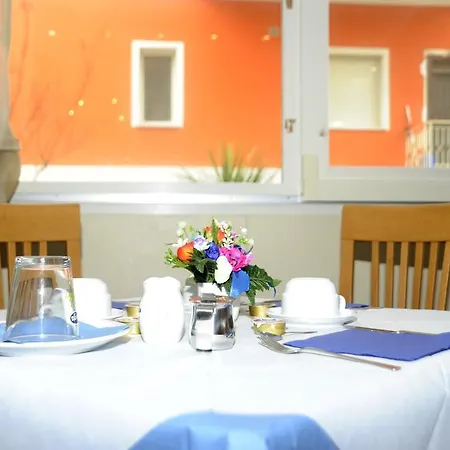 Gened Hotel 3*